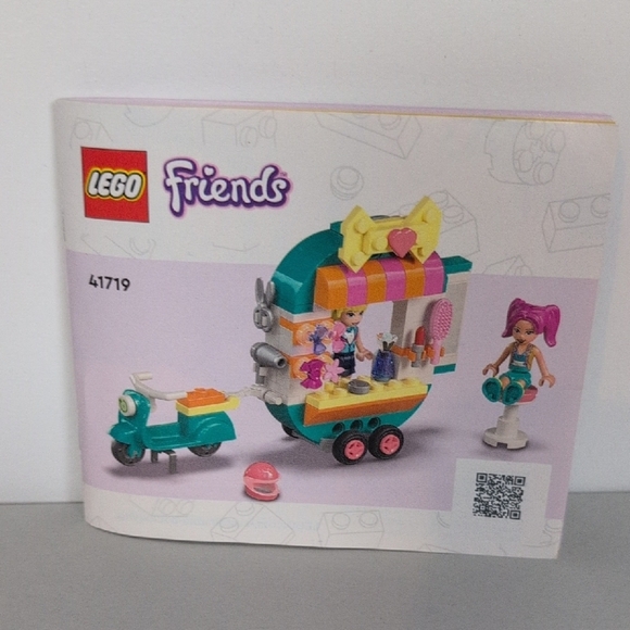 Lego Friends Lot of 2 Building Sets: 41443 and 41719 - Picture 7 of 9